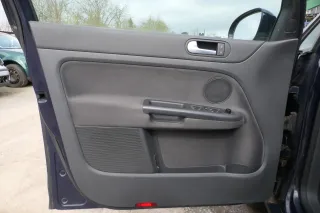 VW Golf Plus 5M 1x Türverkleidung Verkleidung Tür vorne links schwarz - Bild 1