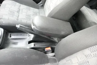 VW Passat 3B Mittelarmlehne Armlehne Lehne Mitte Original schwarz zum nachrüstem - Bild 1
