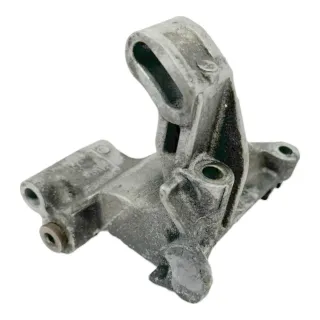 VW Golf 3 Passat 3A Halter Konsole für Flügelpumpe Träger 028145529 - Bild 2