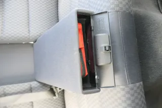 Audi A4 B5 Kombi Avant Rückbank Rücksitzbank Sitz Rücksitz 3 Punkt Gurt - Bild 9