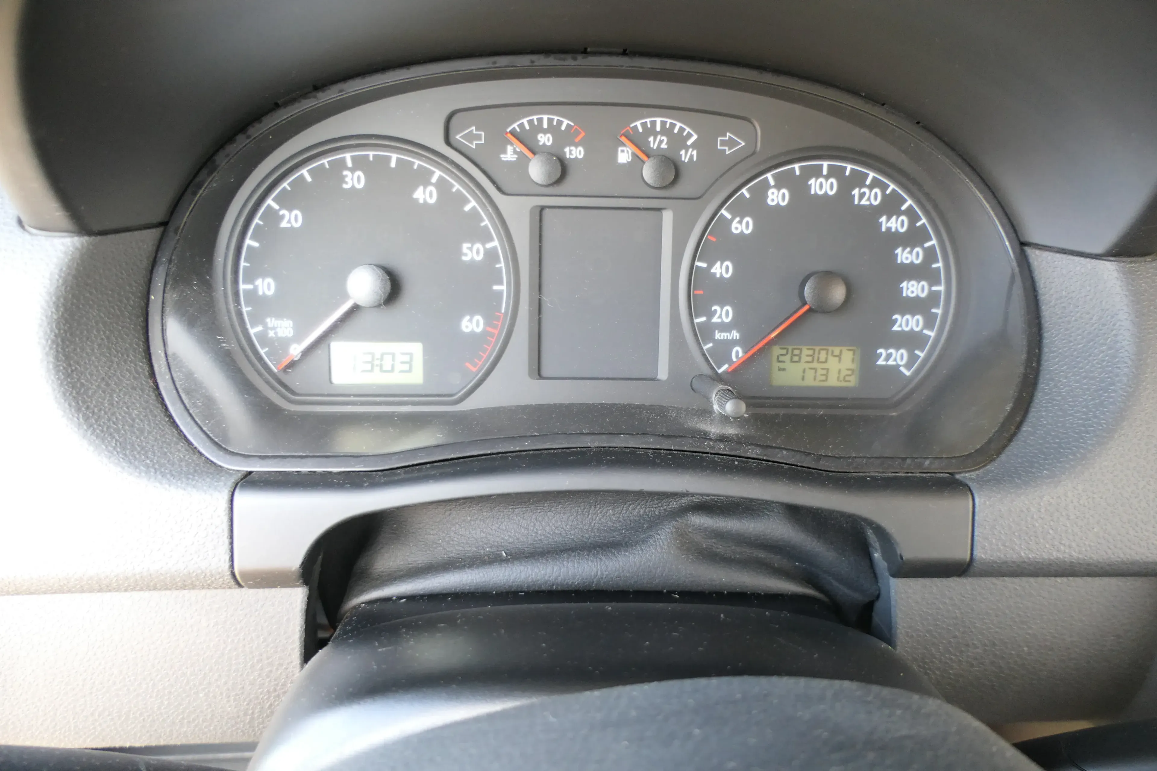 VW Polo 9N Tacho Tachometer Kombiinstrument 283.000km 6Q0920800 1,4 55kw 75PS - Bild 1