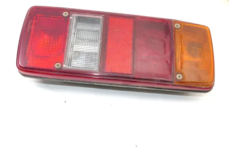 VW T4 Pritsche Rücklicht hinten rechts Rückleuchte Heckleuchte - Bild 1