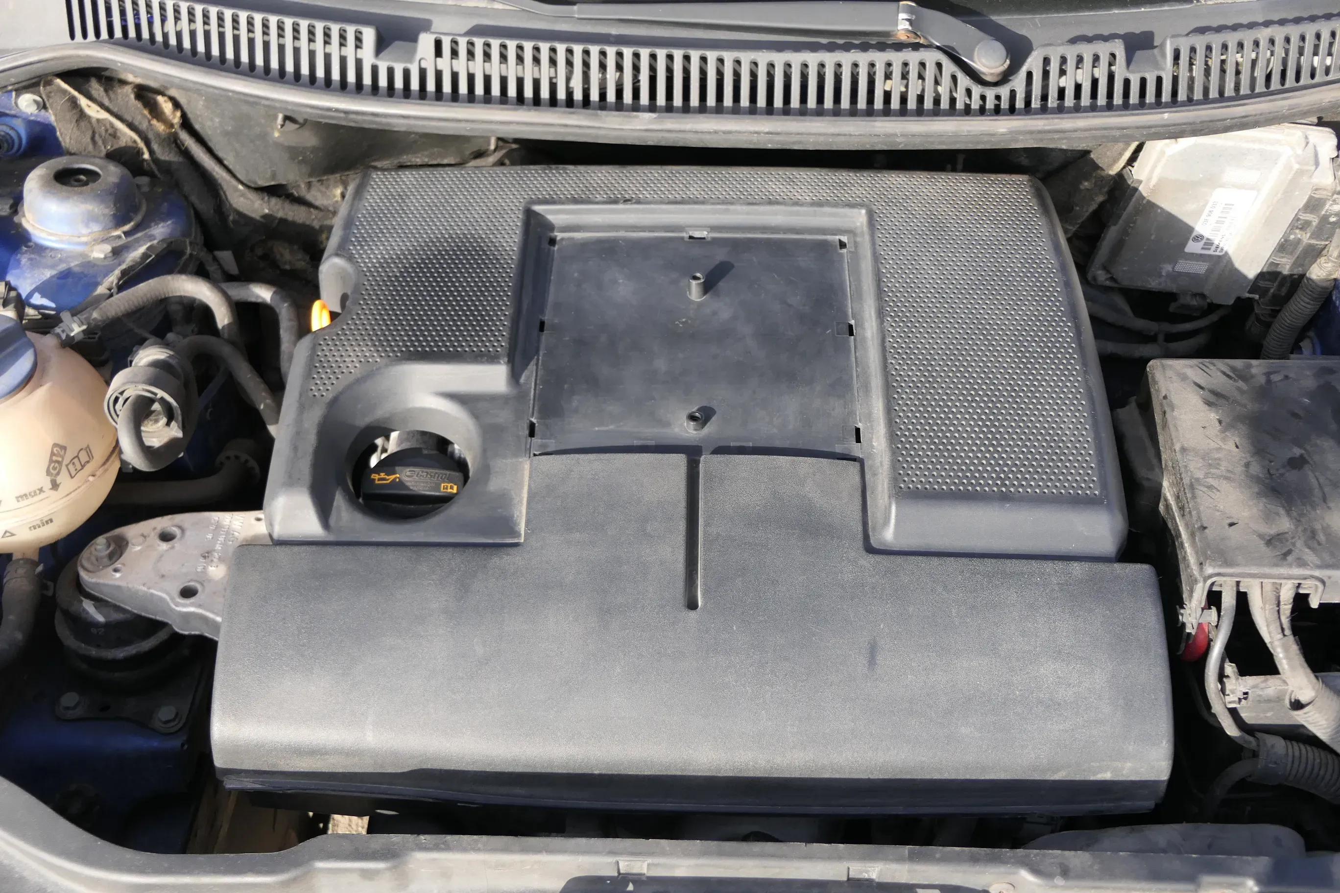 Polo 9N 9N3 Luftfilterkasten Luftfilter Motorabdeckung 1,2 64PS 47kw AZQ BME 12V - Bild 1