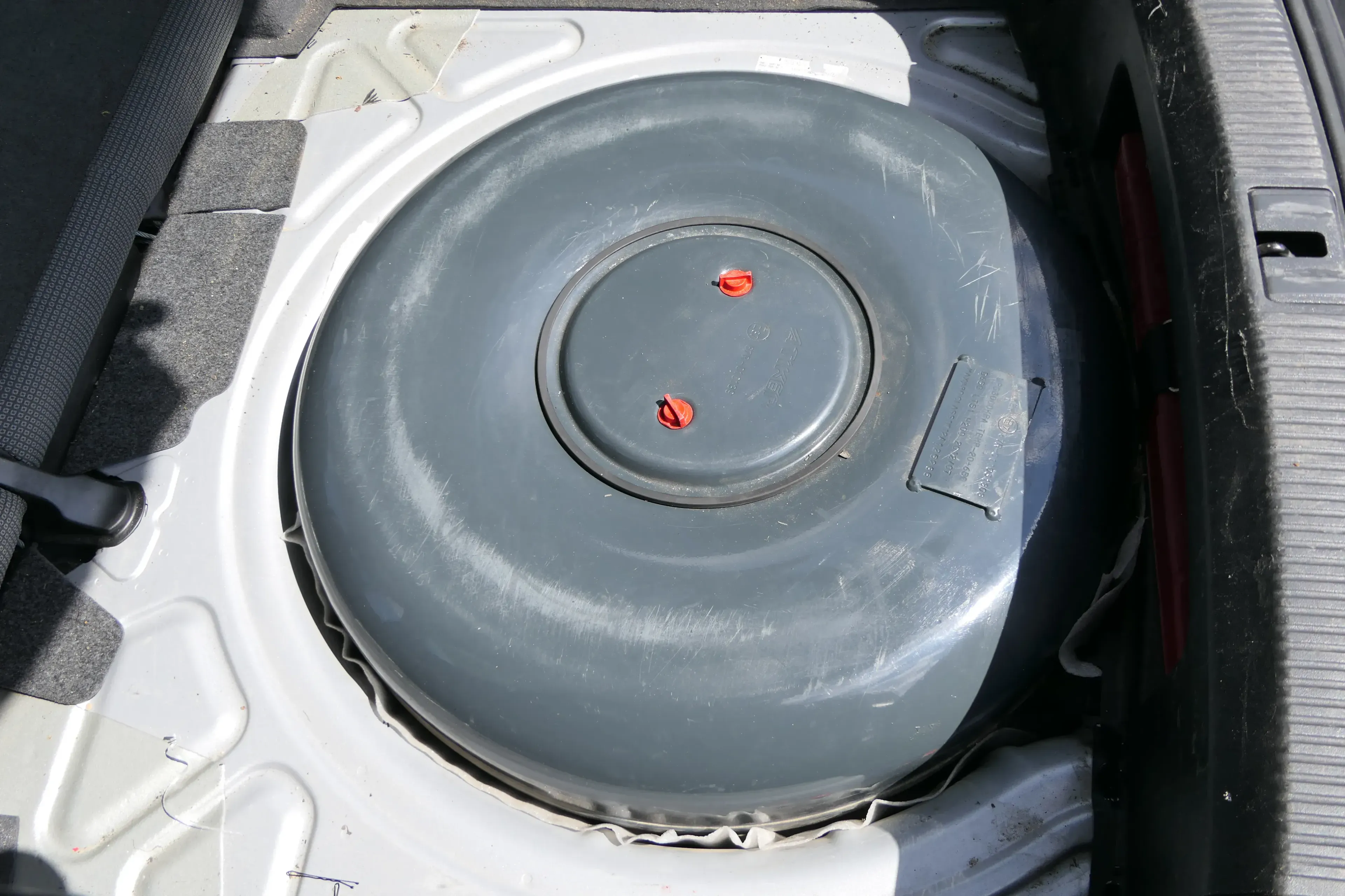 LPG Tank Gas Gastank Behälter LPG300KPA D650 LT51 H200 2012/07 Temp-20+65C - Bild 1