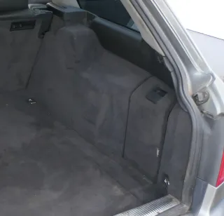Audi A6 4B Avant Abdeckung Verkleidung Kofferraum hinten rechts Seite schwarz - Bild 1