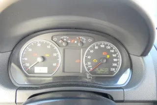 VW Polo 9N Tacho Tachometer Kombiinstrument 6Q0920802A 1,2 47kw 40kw 187.000km - Bild 2