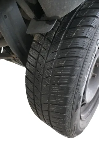 2x VW Passat 3C Golf Reifen Winterrreifen M&S 205/55 R16 94H Felgen 5,5-6mm - Bild 2