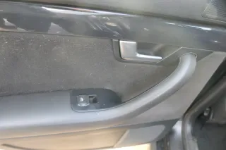 1x A4 8E B6 Türverkleidung Verkleidung Tür hinten links soul schwarz - Bild 2