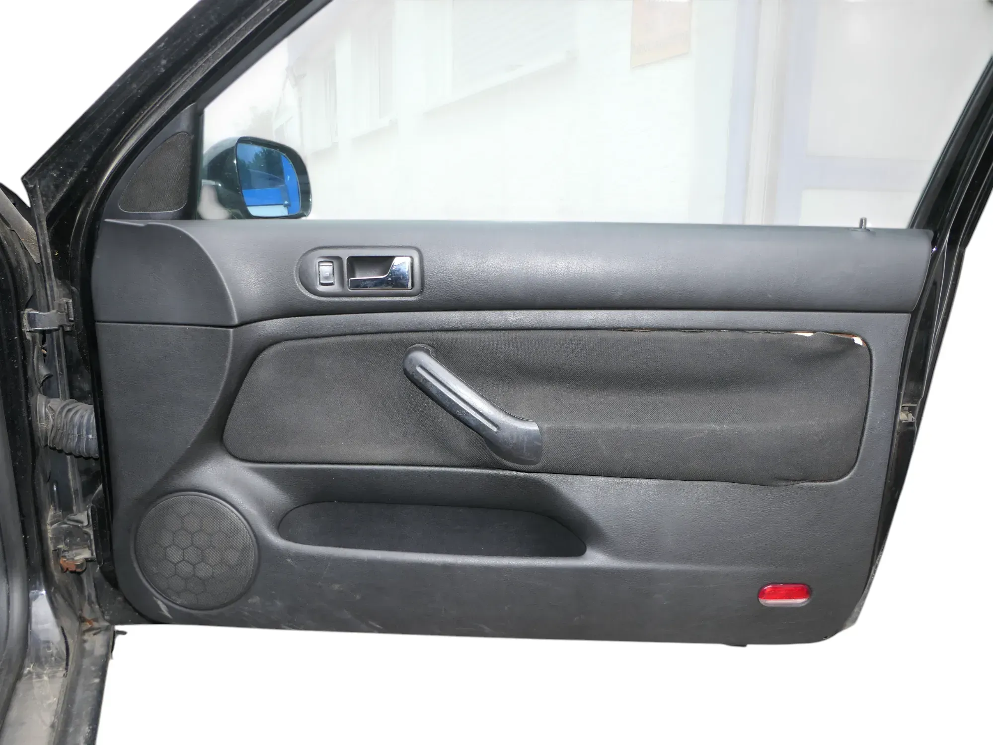 VW Golf 4 2/3-Türer Türverkleidung Verkleidung Tür vorne rechts schwarz - Bild 1