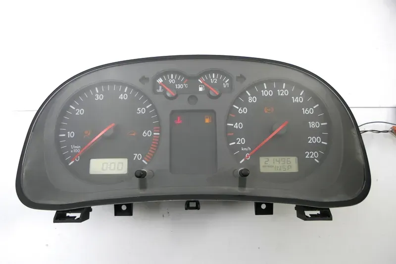 VW Golf 4 Tacho Tachometer Kombiinstrument 214.000km 1J0919860 1,4 16V 75PS 55kw - Bild 1