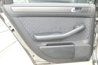 Audi A6 4B Türverkleidung Verkleidung Tür vorne +hinten links rechts soul schwar - Bild 6