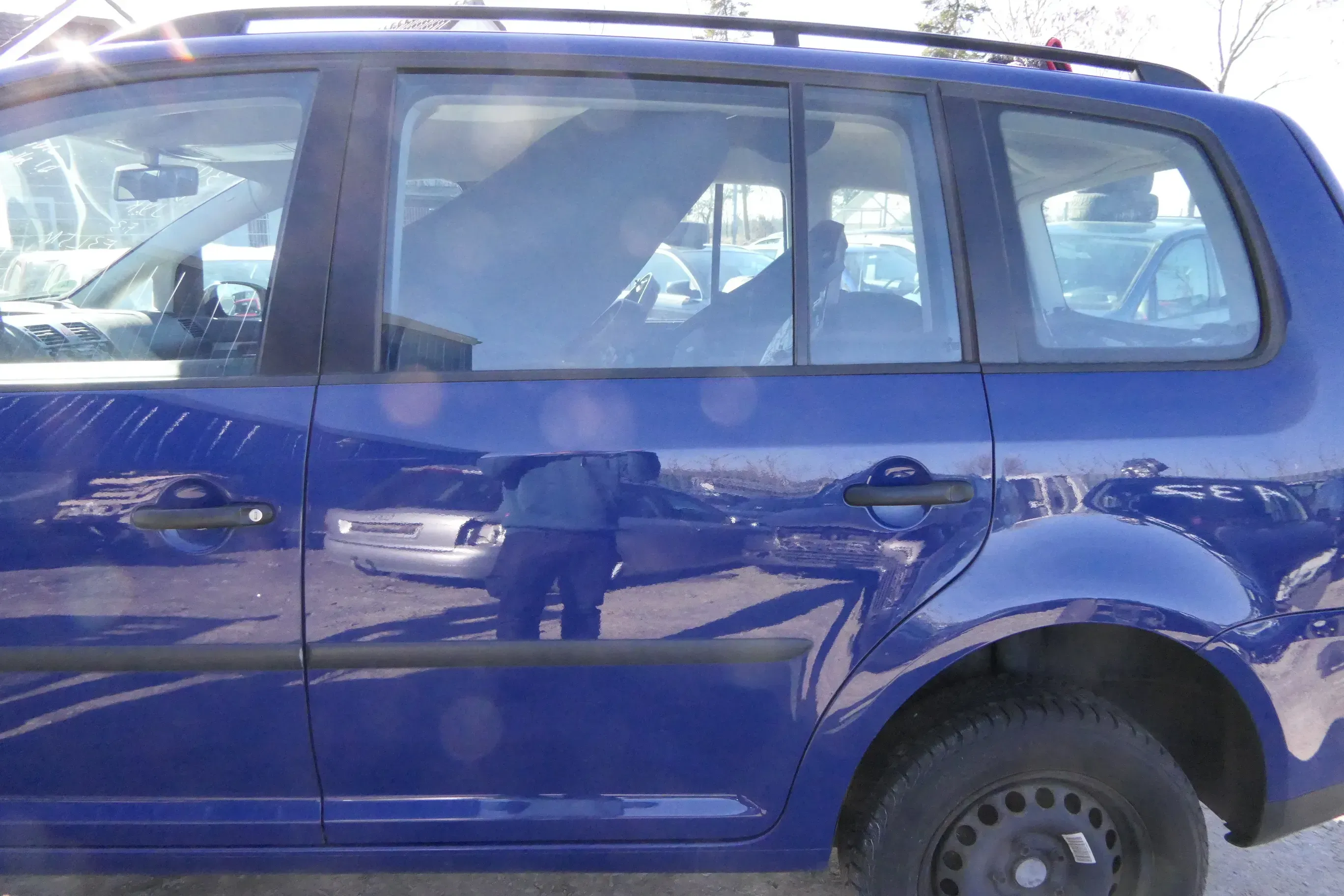 VW Touran 1T3 1T Tür hinten links Fahrerseite blau LL5M - Bild 1