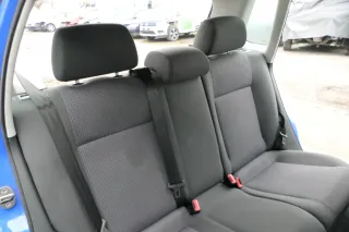 VW Polo 9N 9N3 Sitz Rückbank Sitzfläche Sitze 3 Punkt Gurt hinten mit Kopfstütze - Bild 1