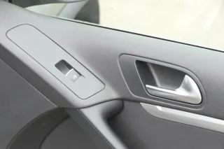 VW Tiguan 5N Türverkleidung Verkleidung Tür vorne+hinten Dynaudio schwarz - Bild 4