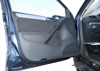 1x VW Golf 6 5K Türverkleidung Verkleidung Tür vorne links 4/5-Türer schwarz - Bild 3