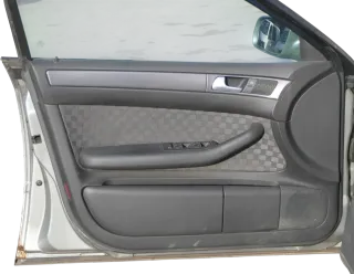 1x A6 4B Türverkleidung Verkleidung Tür vorne links schwarz - Bild 2
