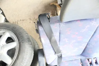 VW Crafter 2E Sprinter 901 902 Sitze hinten Sitz Rückbank 3-er mit Gurt - Bild 3