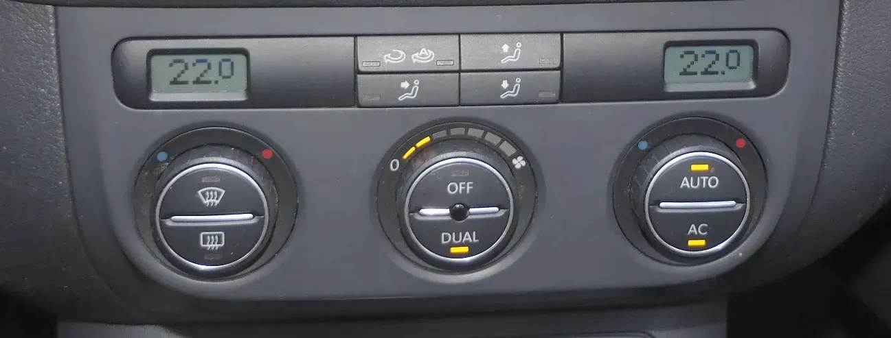 VW Golf 5 Eos Steuergerät Klimaanlage Klimabedienteil 1K0820047HB Heizung - Bild 1