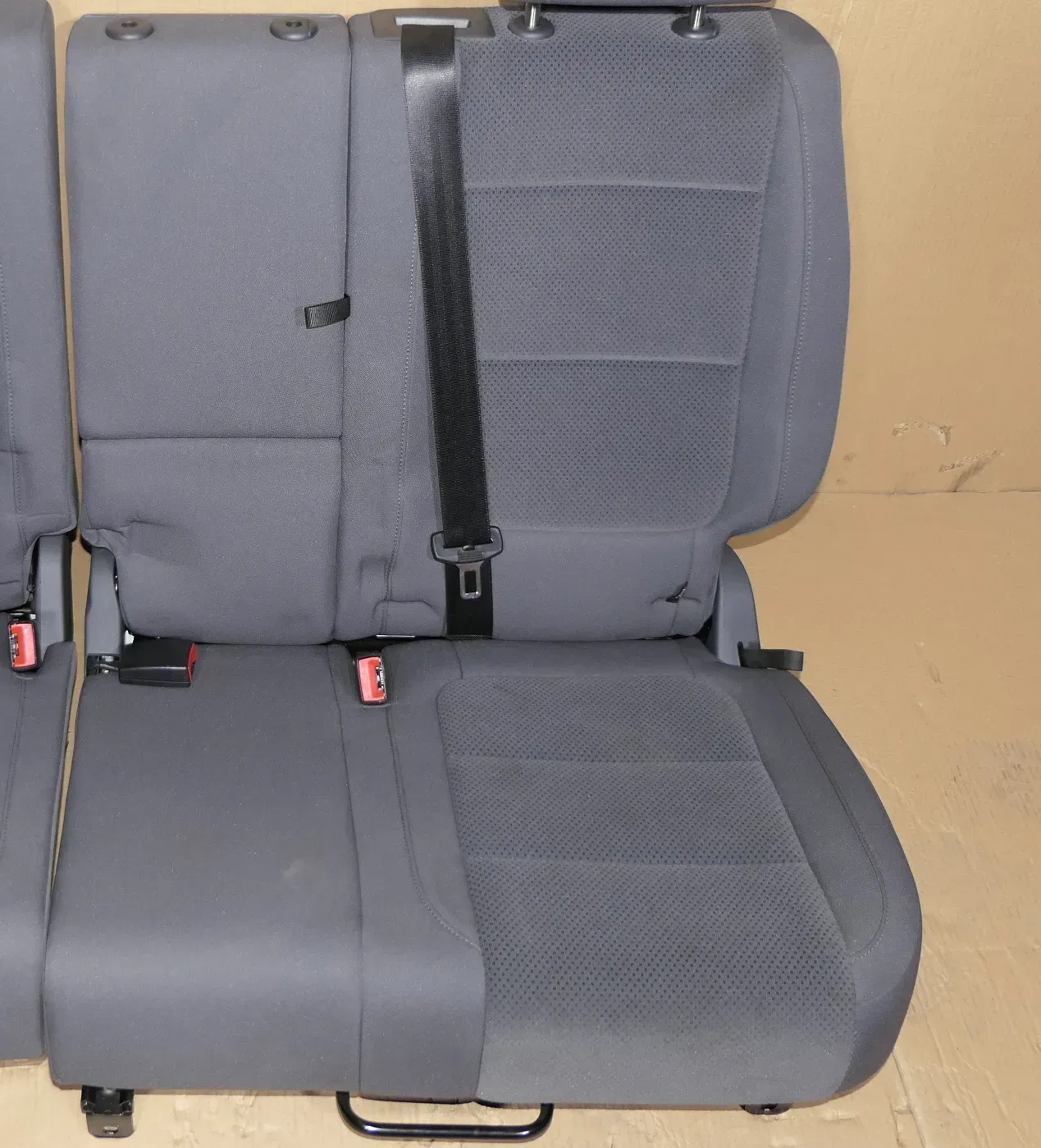 VW Golf 5M Plus Sitz Sitze Rückbank Rücksitzbank Lehne hinten links anthrazit -- - Bild 1