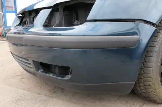 VW Bora Stoßstange vorne Frontstoßstange Stoßfänger vorn grün LC6X - Bild 4