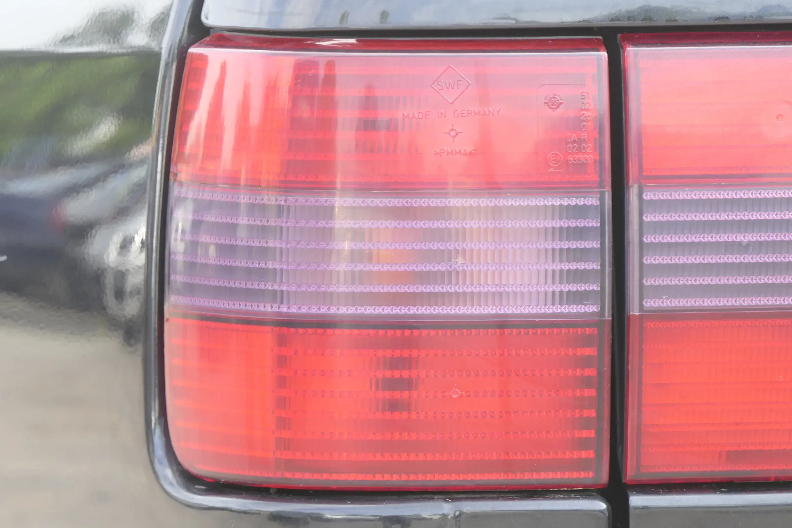 VW Passat 3A 35i Kombi Rücklicht hinten links aussen Rückleuchte 3A9945111B - Bild 1