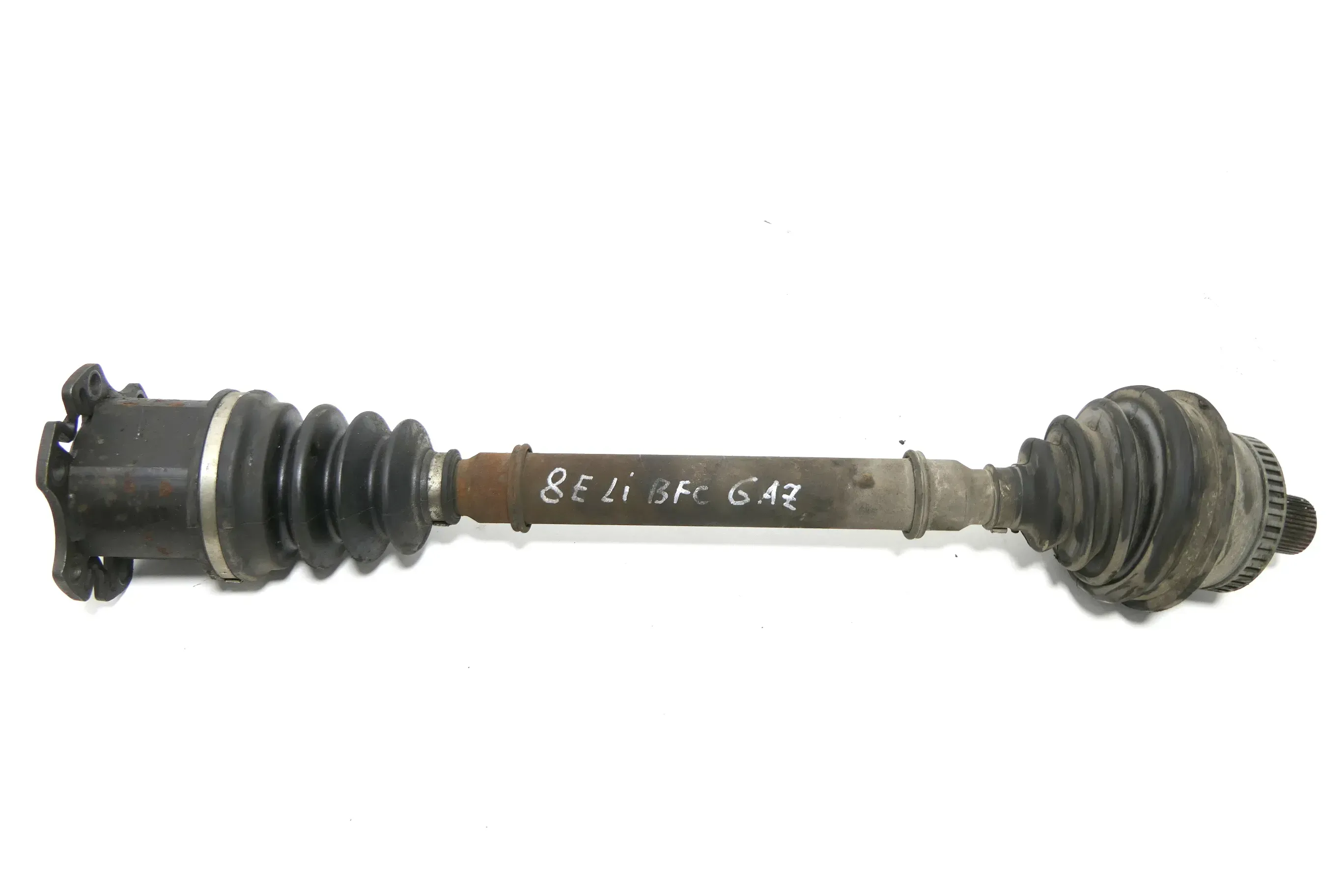 Audi A4 8E Antriebswelle Gelenkwelle 8E0407271S links vorne AYM BFC GAZ FRG - Bild 1