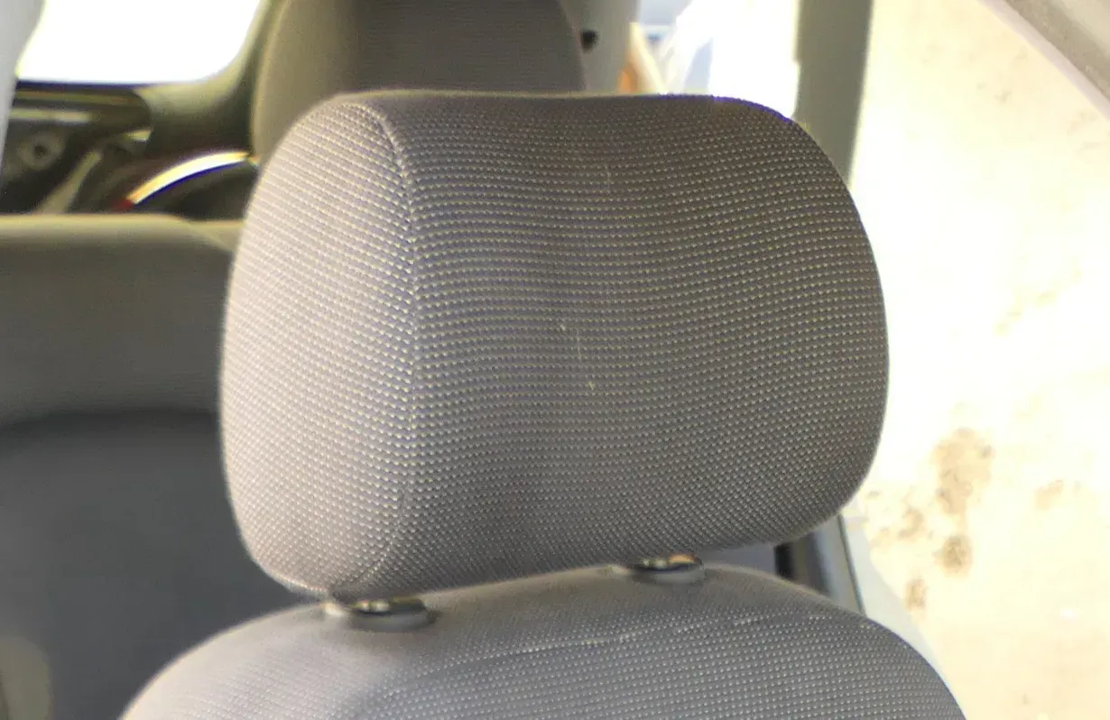 1x Audi A3 8L Kopfstütze vorne oder hinten (rechts / links) blau maritimblau - Bild 1