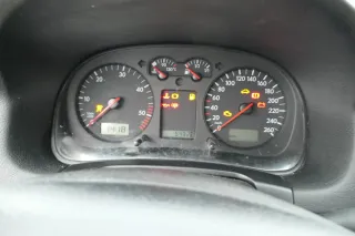 Golf 4 Tacho Tachometer Kombiinstrument 355.000km 1J0920806H TDI Diesel Automati - Bild 2