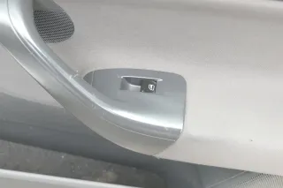 1x VW Golf 5 2/3-Türer Türverkleidung Verkleidung Tür vorne rechts - Bild 2