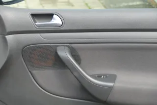1x VW Golf 5 2/3-Türer Türverkleidung Verkleidung Tür vorne rechts - Bild 2