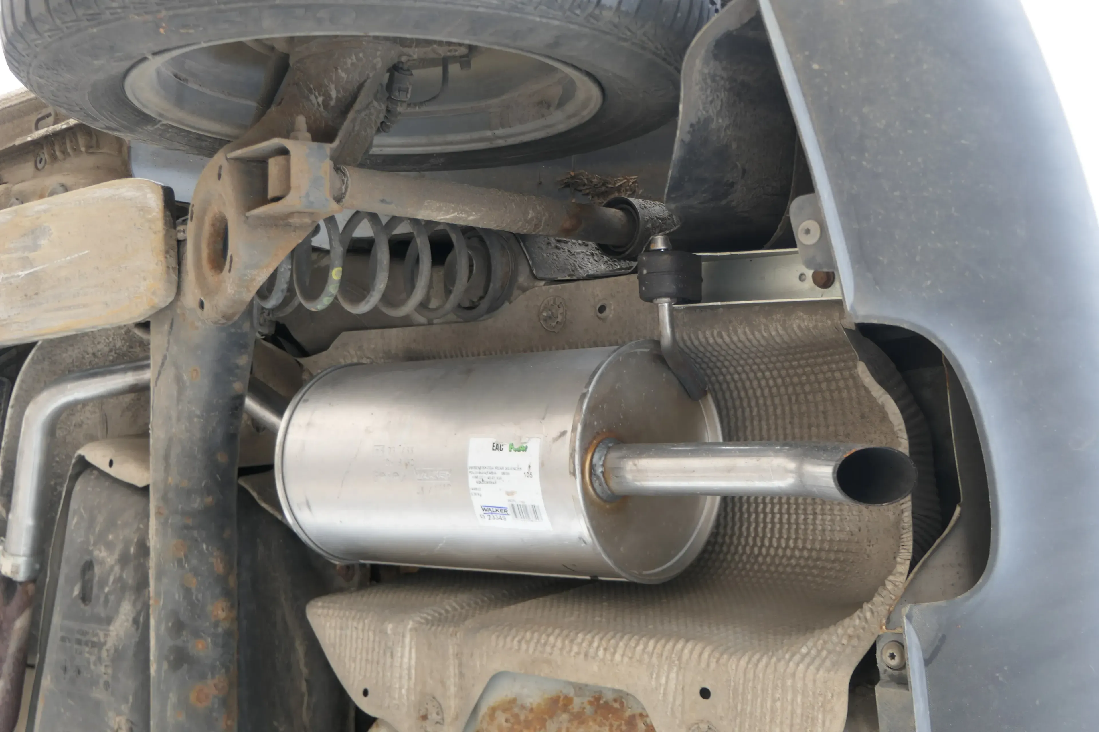 Fabia 6Y Polo 9N Auspuff Endschalldämpfer hinten 1,2 AWY AZQ BMD BME - Bild 1