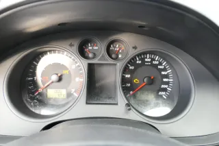 Seat Ibiza 6L Tacho Tachometer Kombiinstrument 196.000km 6L0920801 1,2 47kw 1,4 - Bild 2
