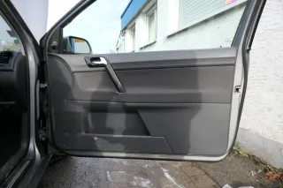 1x VW Polo 9N Türverkleidung Verkleidung Tür vorne rechts 2/3-Türer Griff Öffner - Bild 1