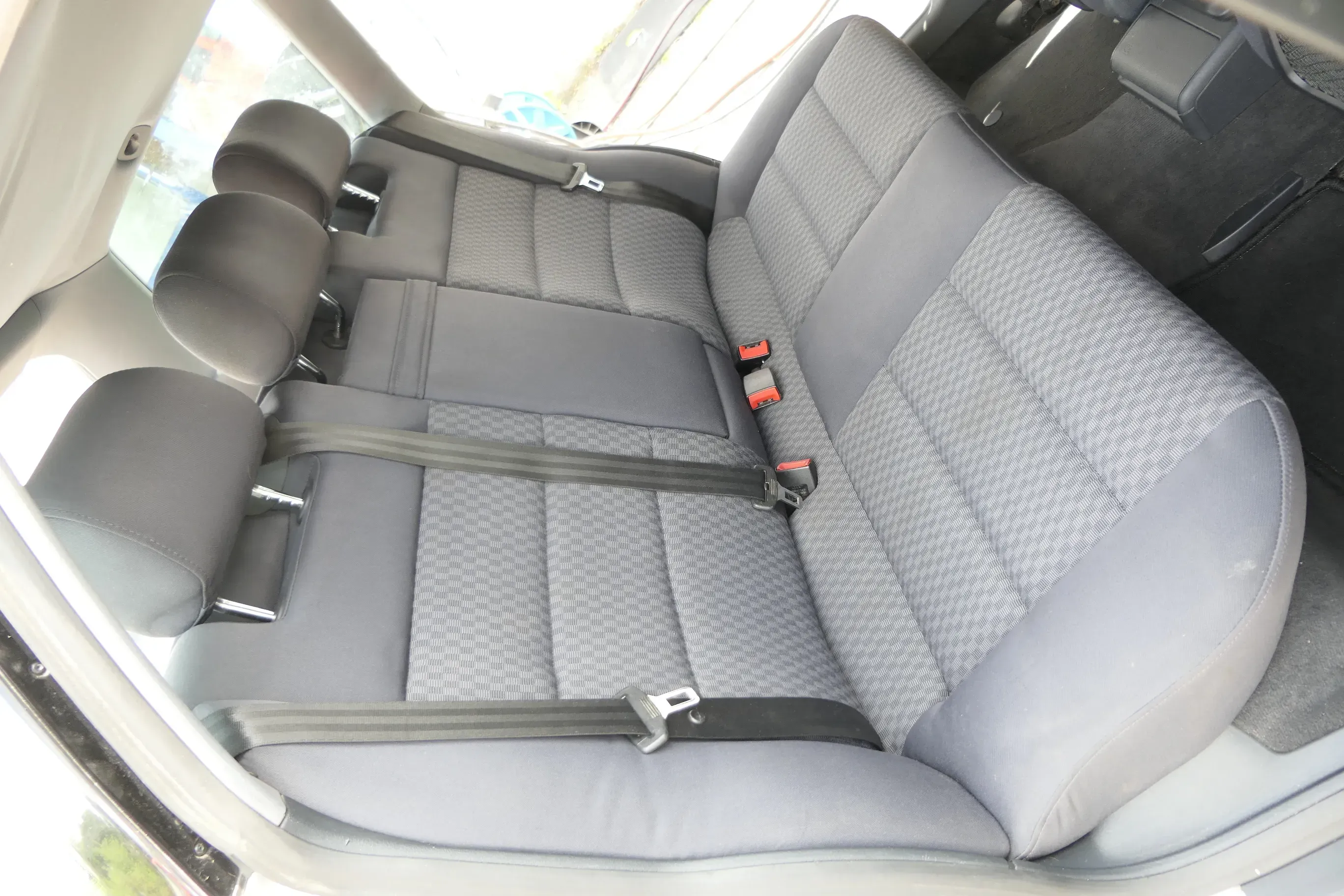 Audi A4 B5 Kombi Avant Rückbank Rücksitzbank Sitz Rücksitz 3 Punkt Gurt Kopfstüt - Bild 1