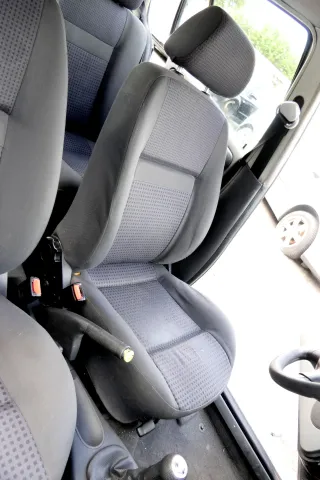 VW Polo 6N2 Seat Ibiza 6K Golf 3 Sitz vorne links Fahrersitz 4/5-Türer höhenvers - Bild 2