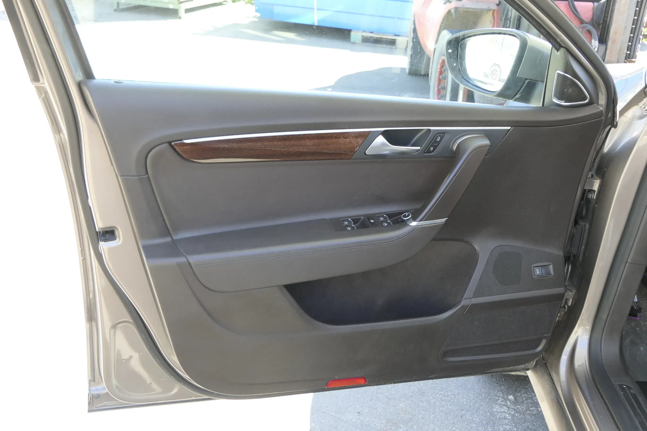 VW Passat 3C B7 Kombi 4x Türverkleidung Verkleidung Tür vorne hinten Leder braun - Bild 1