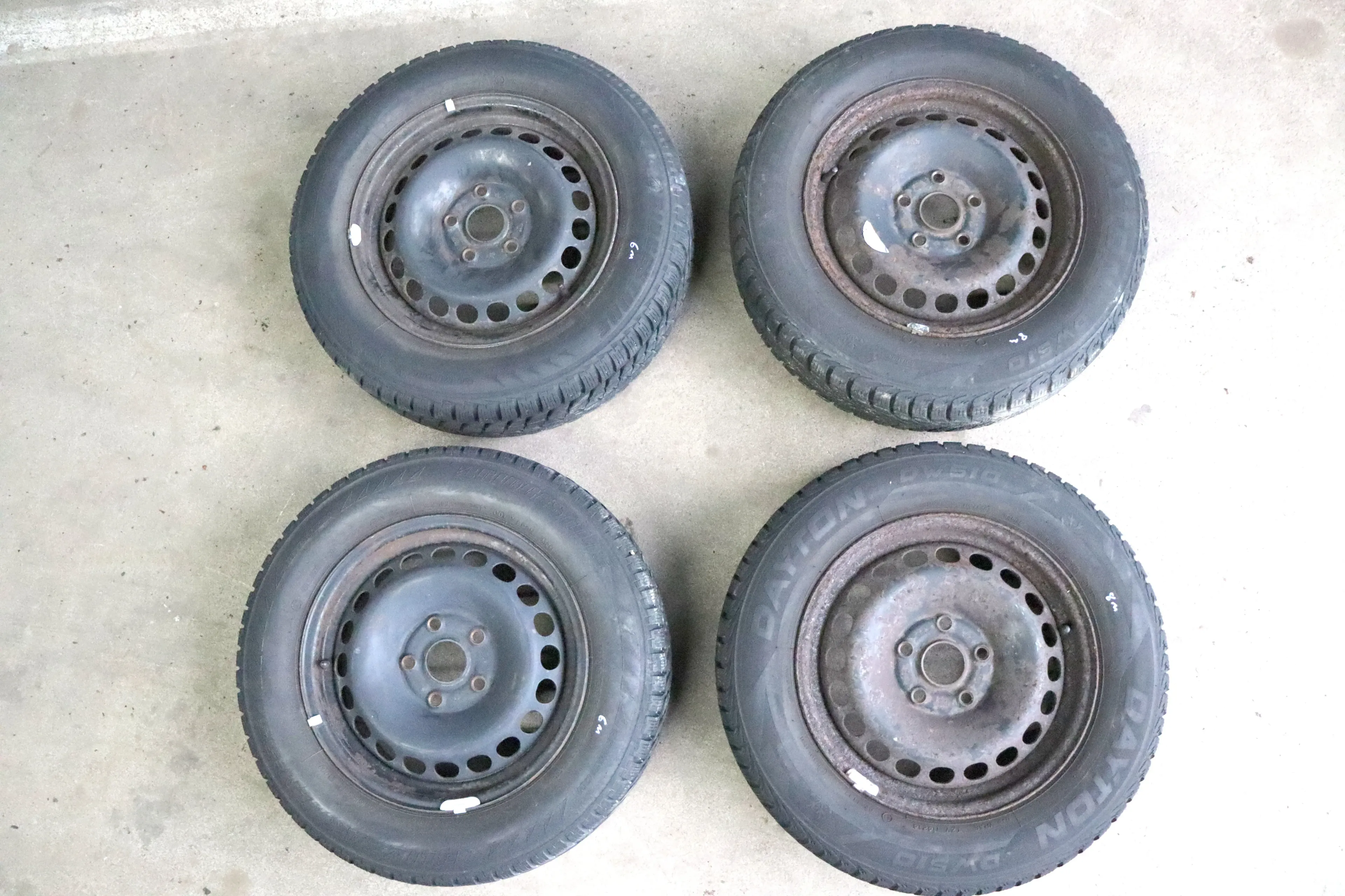 Audi A4 B5 A6 4B Passat 3BG Felgen Reifen Winterreifen M+S 195/65 R15 91T 6-8mm - Bild 1