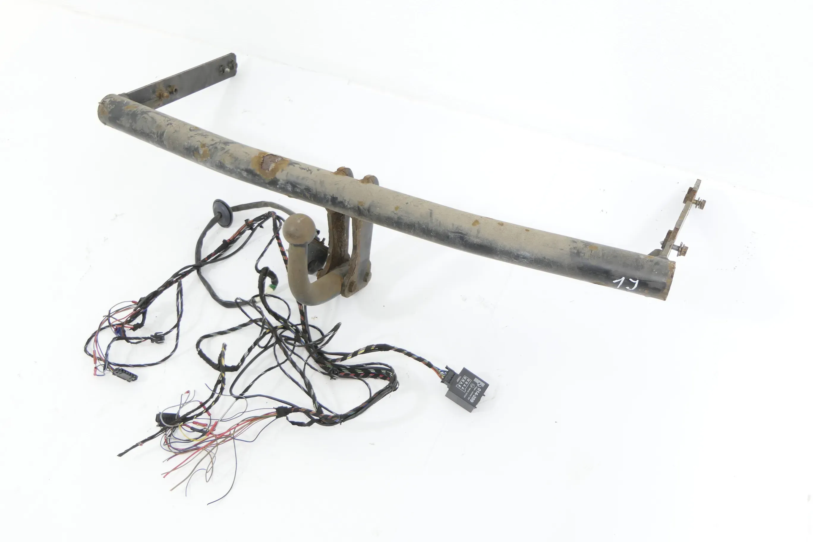VW Golf 4 feste starre Anhängerkupplung Anhängekupplung +Kabelbaum TMB PS 031 - Bild 1