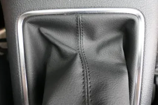 VW Tiguan 5N Schaltknauf Schaltsack Schaltung Schaltknüppel 6-Gang Leder - Bild 3