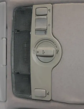 VW Golf 4 3BG T Innenraumleuchte Leuchte innen Schiebedach 1J0959613C 1J0947103 - Bild 1