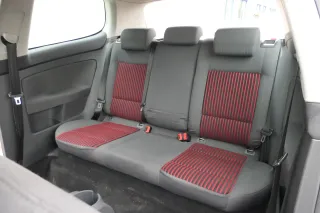VW Golf 5 V Sitz Sitze hinten Rückbank Rücksitzbank 3 Punkt Lehne rot - Bild 2