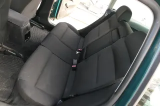 Passat 3B 3BG Kombi Avant Variant Sitz Rückbank Rücksitzbank Kopfstützen schwarz - Bild 3