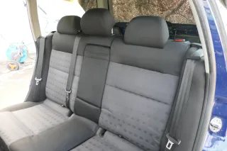 VW Passat 3B 3BG Kombi Variant Sitz Rückbank Rücksitzbank 3 Punkt Gurt Sport - Bild 7