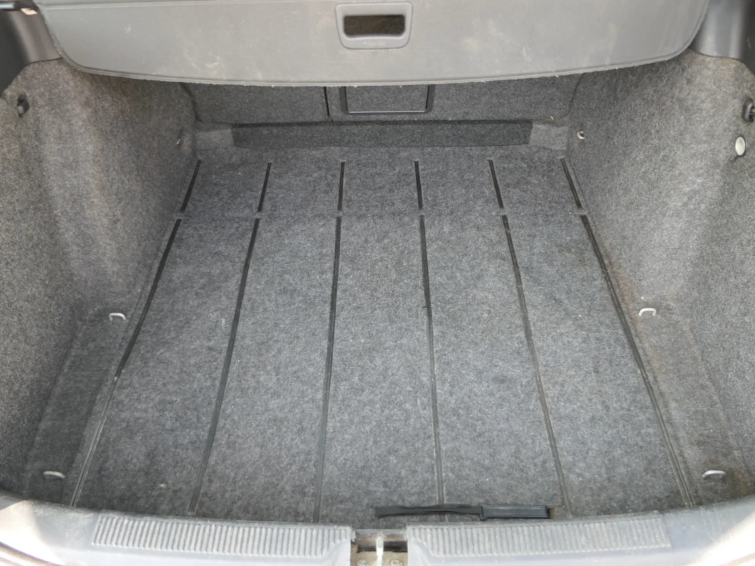 Octavia Kombi 1Z Verkleidung Abdeckung Kofferraum Teppich Kofferraumteppich - Bild 1