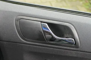 1x Fabia 6Y Kombi Türverkleidung Verkleidung Tür vorne rechts schwarz anthrazit - Bild 7