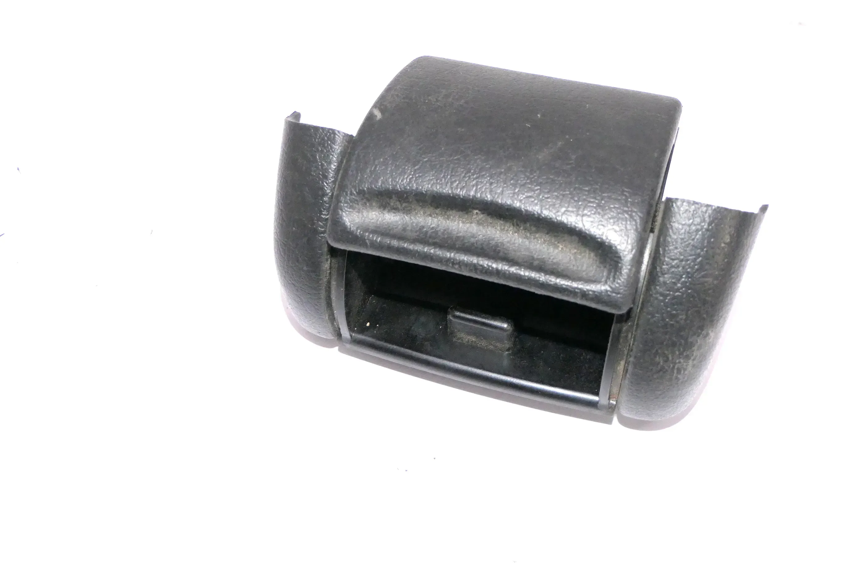 VW Passat 3A 35i Aschenbecher Zigarettenanzünder vorne 3A0864575 - Bild 1