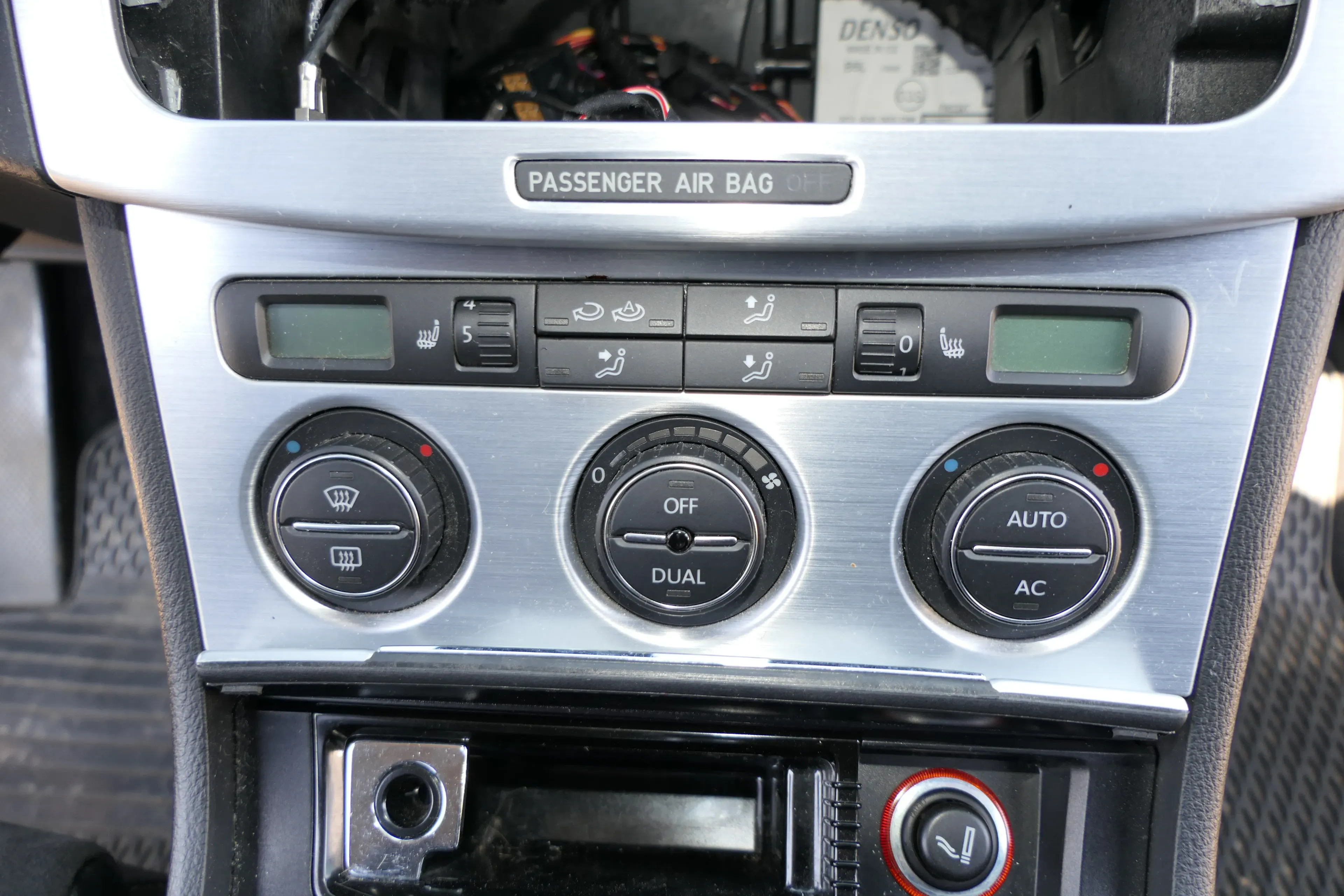 VW Passat 3C Steuergerät Klimaanlage 3C0907044EB / DK Heizung Sitzheizung - Bild 1