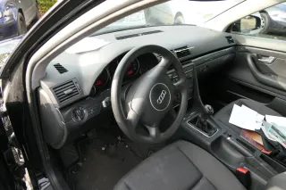 Audi A4 8E B6 Armaturenbrett Cockpit Amaturenbrett schwarz S-line keineAnbauteil - Bild 1