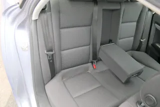 Audi A6 4F C6 Sitz Rückbank Rücksitzbank hinten 3-Punkt-Gurt schwarz soul - Bild 1