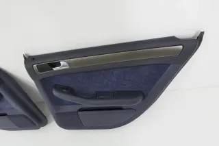 Audi A6 4B Türverkleidung Verkleidung Tür hinten links + rechts blau Velour - Bild 3